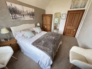 Photo 33- click for photo gallery